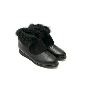 Vintage 1970s black leather faux fur winter boots